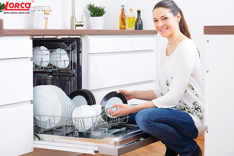 Các loại chất tẩy rửa chuyên dụng cho máy rửa bát