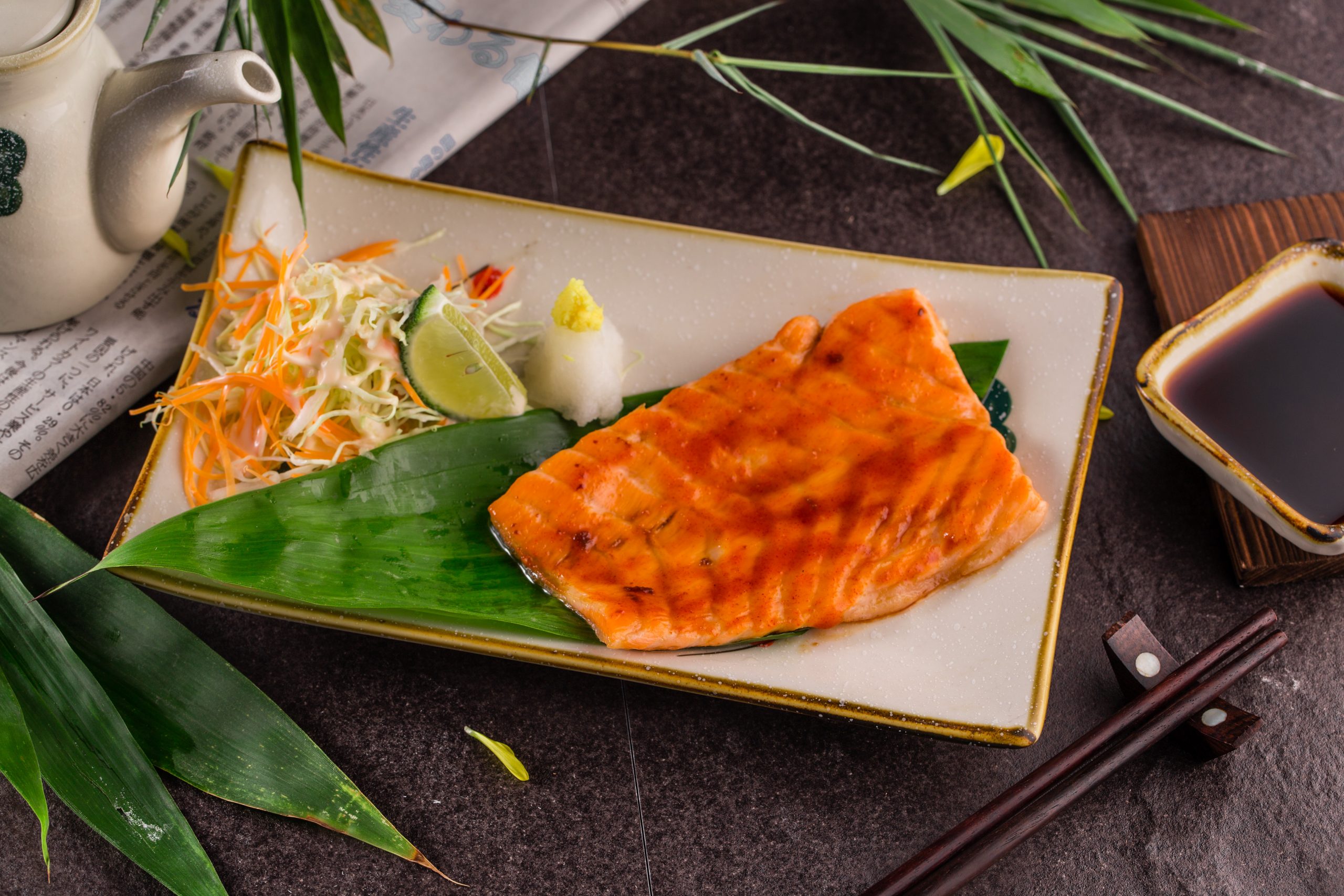 Làm món cá hồi nướng sốt miso ngon như người Nhật bằng lò nướng