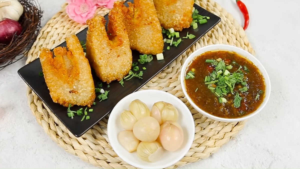 Rán bánh chưng bằng nồi chiên không dầu cực nhanh, không lo bắn dầu