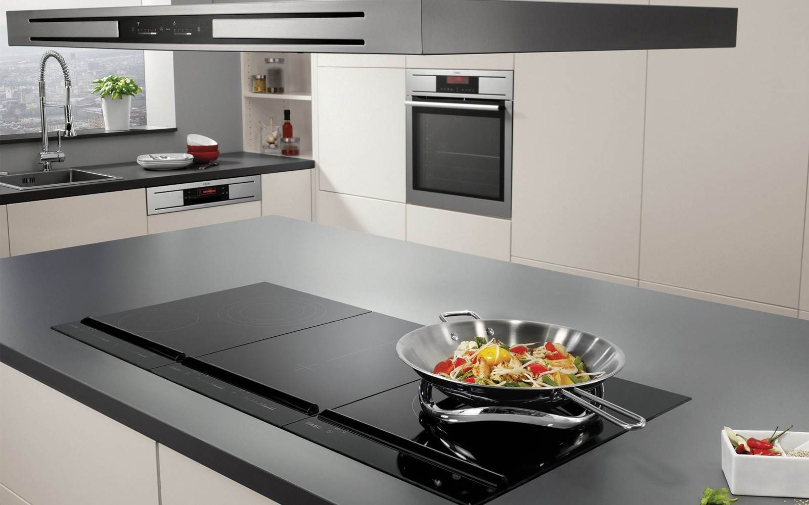 Tìm hiểu ưu và nhược điểm của kính ceramic trên các loại bếp từ