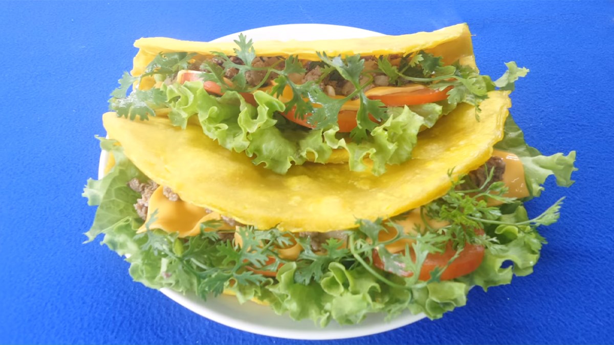 Cách làm bánh Taco Mexico nhân thịt giòn rụm, thơm ngon cho bữa sáng