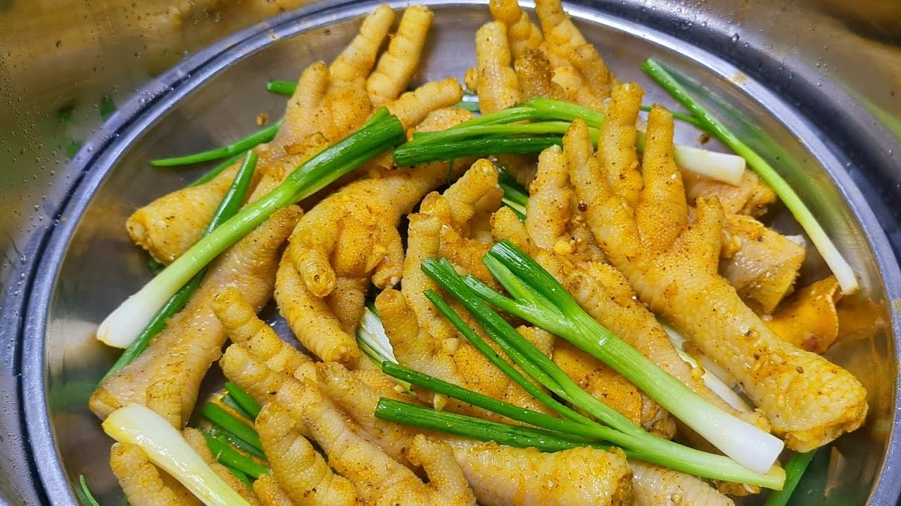 Cách làm chân gà hấp hành bất bại