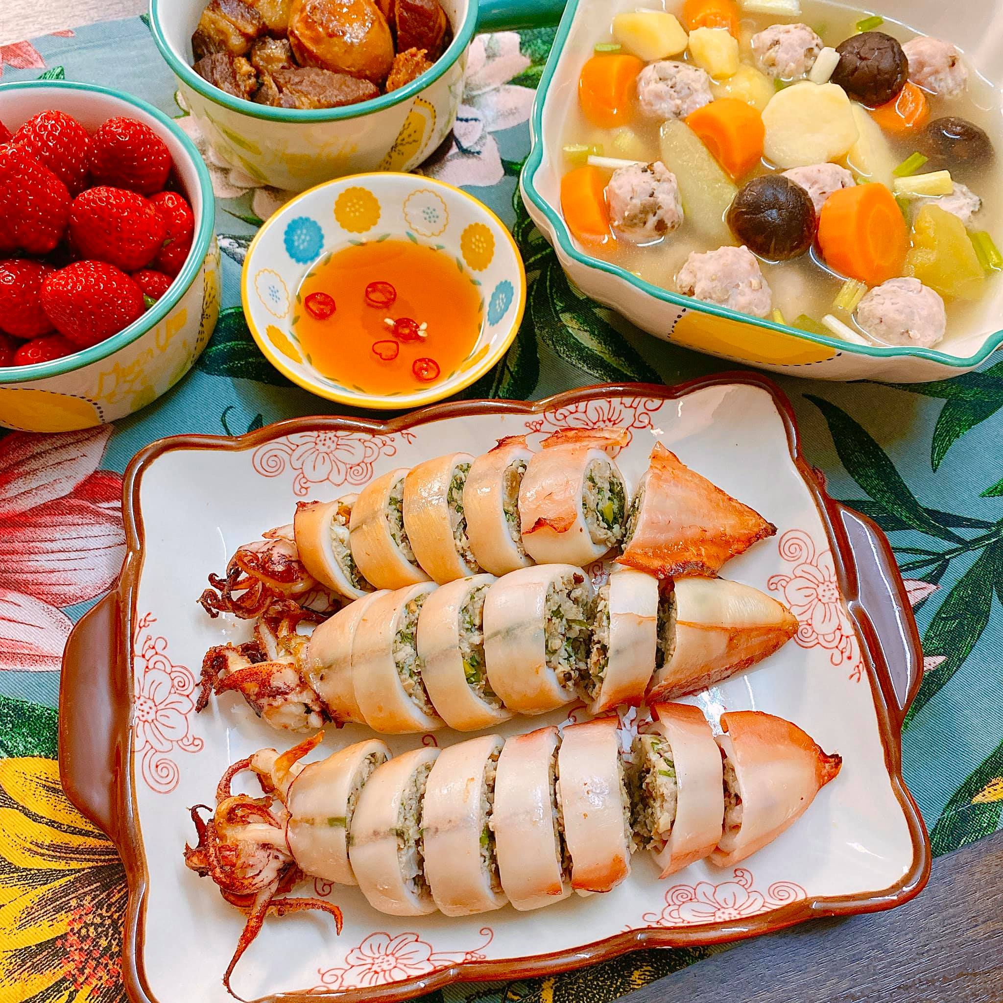 Cách làm mực nhồi thịt lá lốt thơm lừng