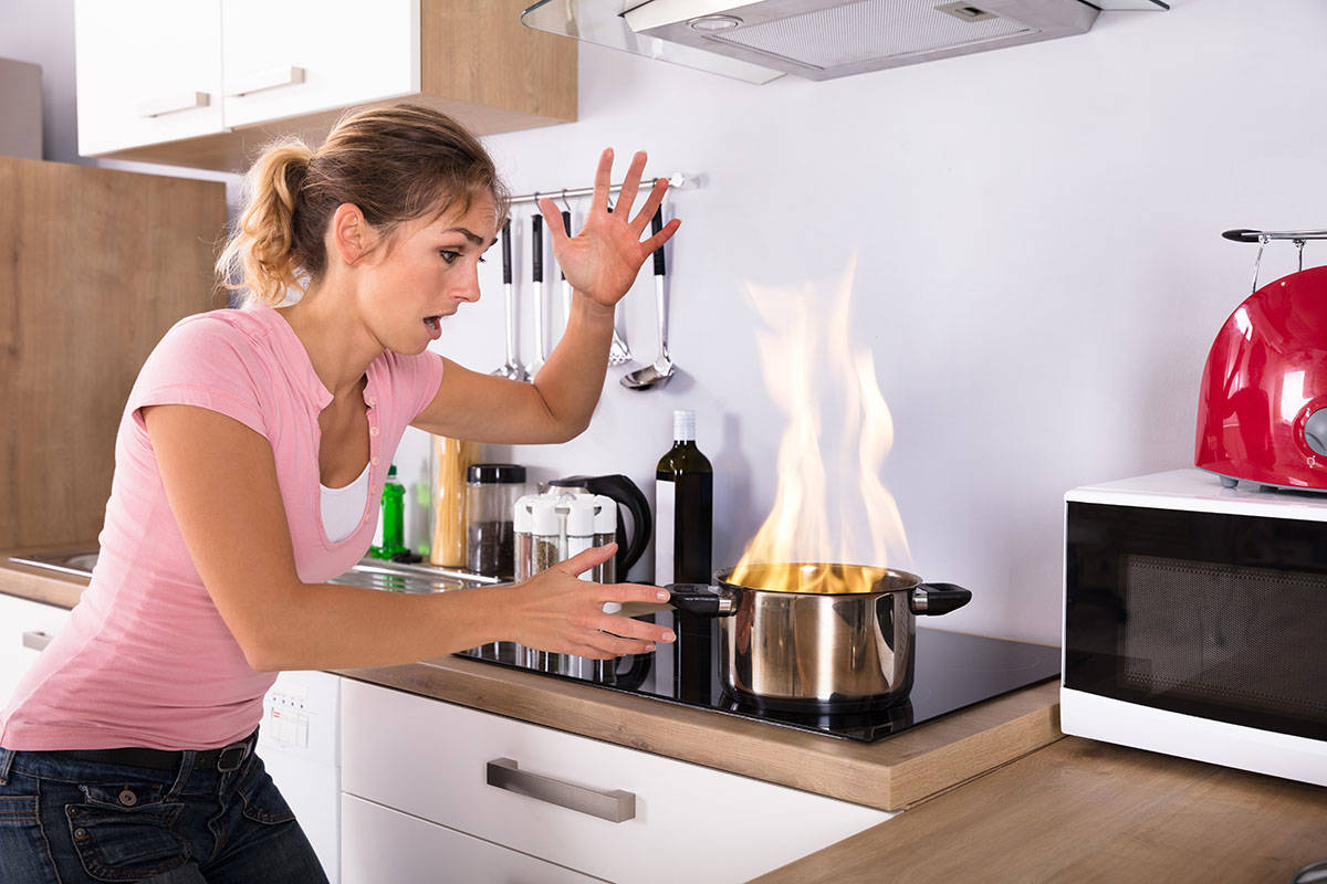Tại sao không nên mua bếp từ giá rẻ?