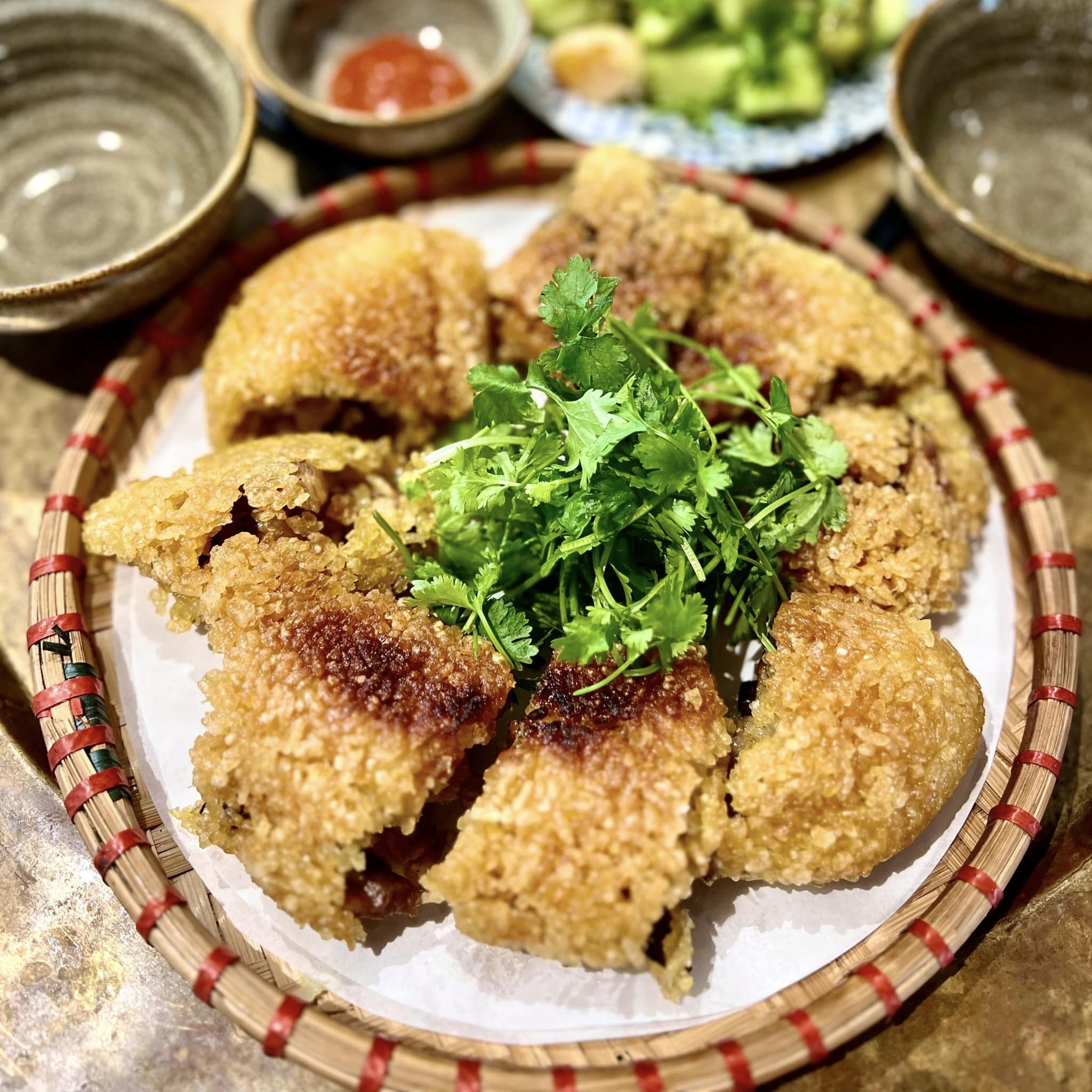 Cách làm gà bó xôi thơm ngon, giòn rụm ngày se lạnh