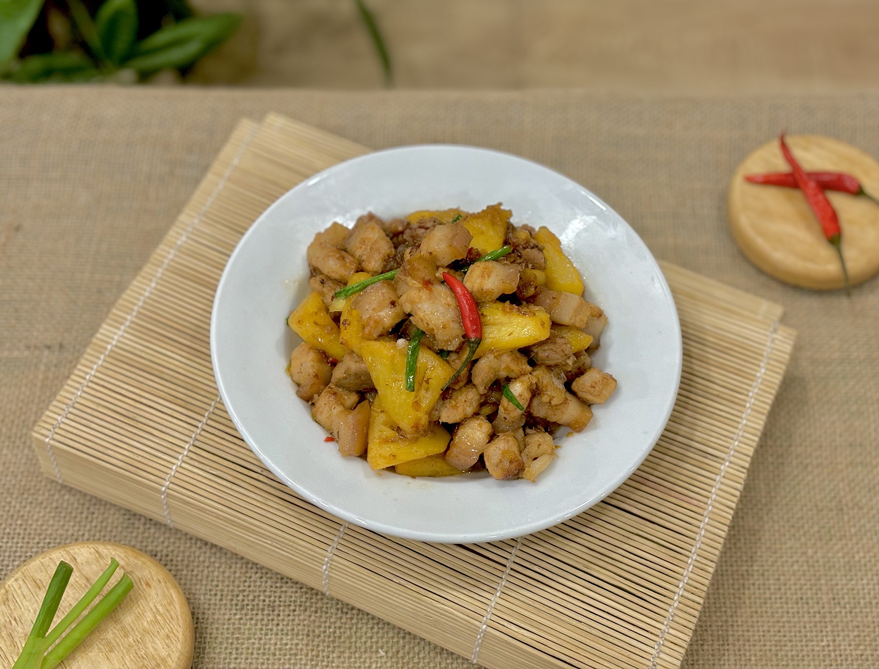 Cách làm ba chỉ kho dứa đậm đà hao cơm