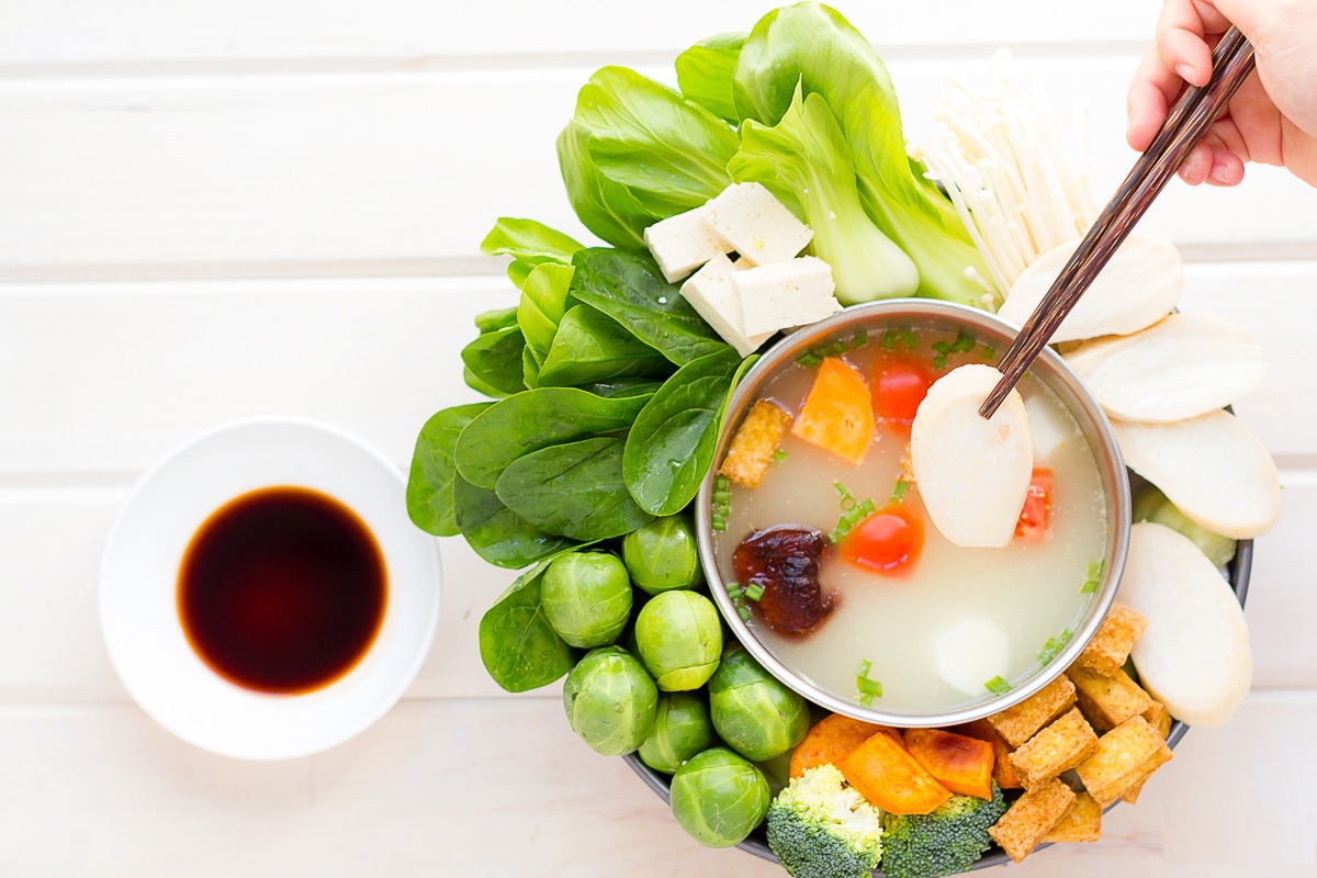 Cách nấu lẩu chay đơn giản cho ngày cuối tuần