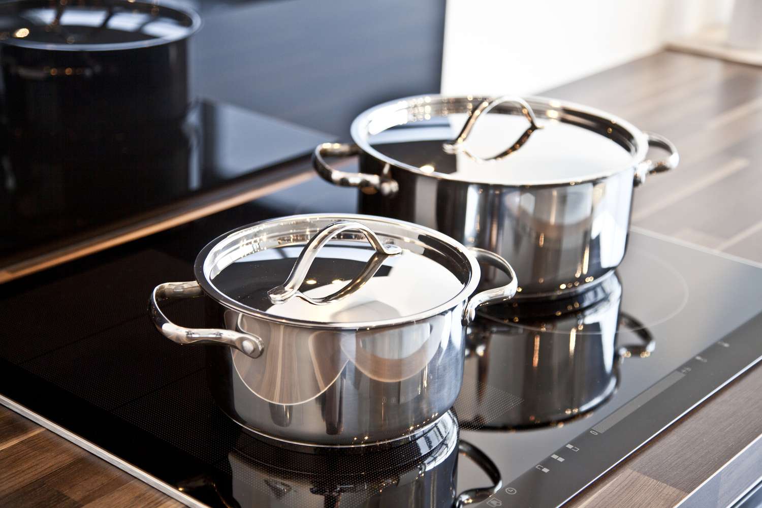 Mẹo bảo quản nồi inox luôn mới