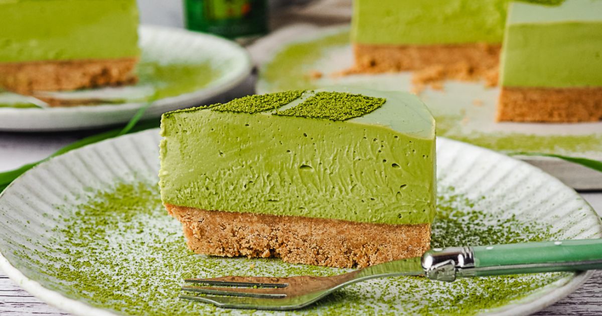Cách làm bánh mousse trà xanh không cần lò nướng