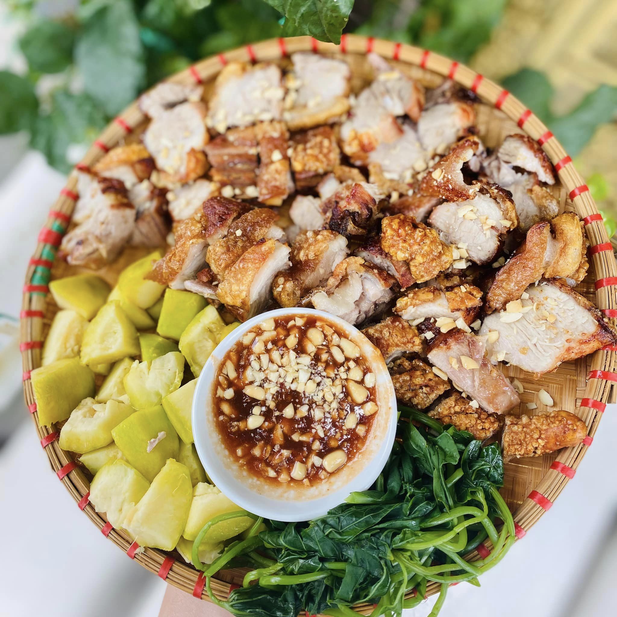 Cách làm đuôi heo chiên giòn chấm mắm me