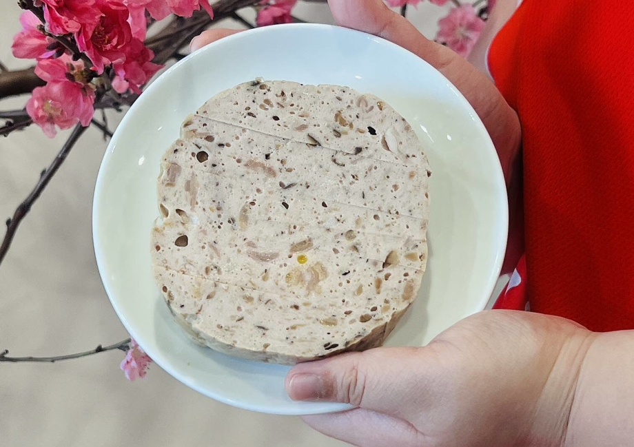 Cách làm giò lụa bằng thịt gà thơm ngon