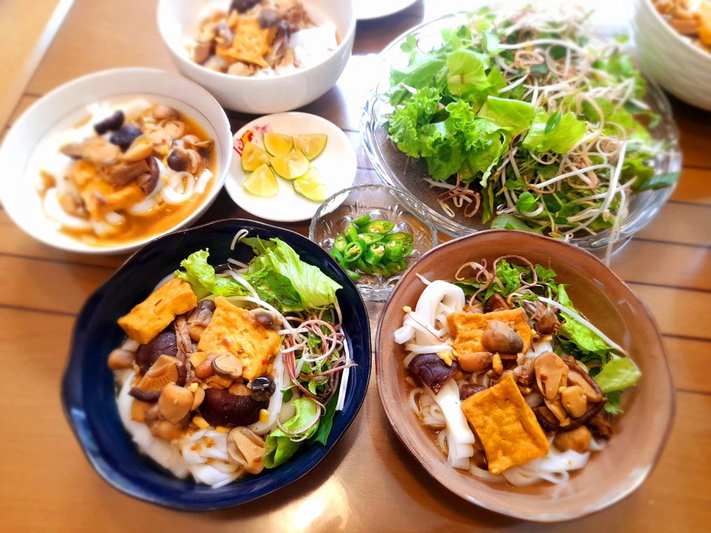 Cách nấu mì Quảng chay ngày rằm