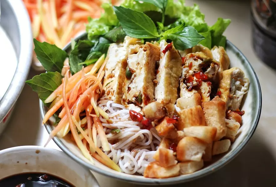 Cách làm bún nước tương ngon chuẩn vị