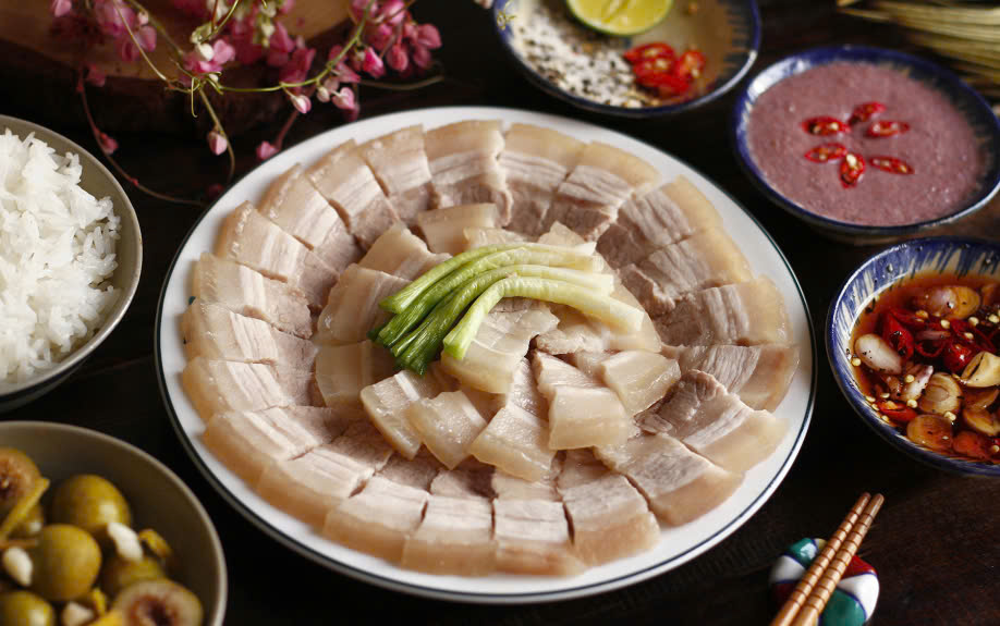 Cách làm thịt ba chỉ luộc trắng mềm, không hôi
