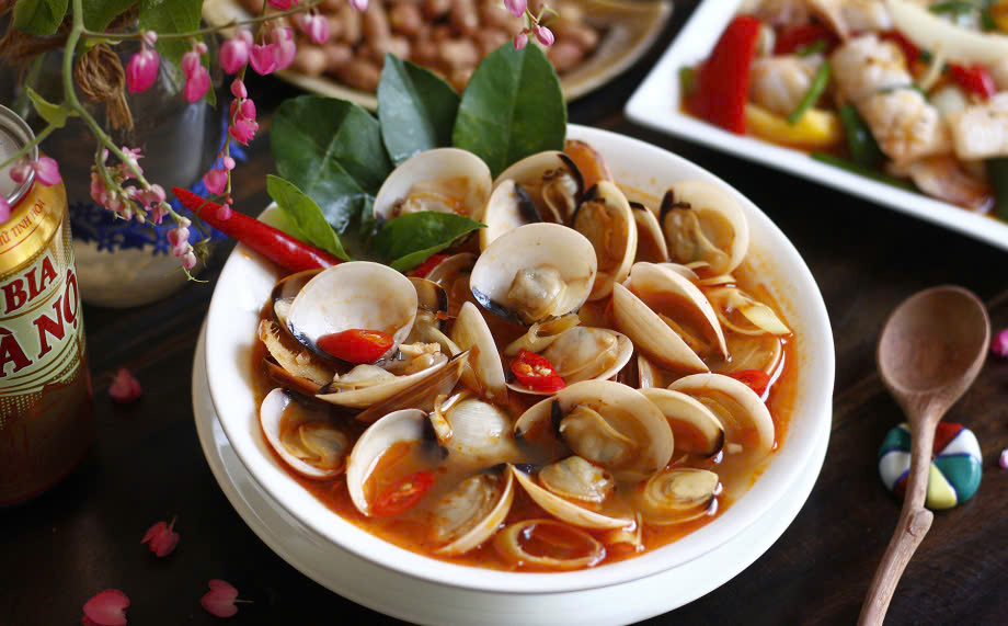 Cách làm ngao hấp Thái đơn giản hấp dẫn