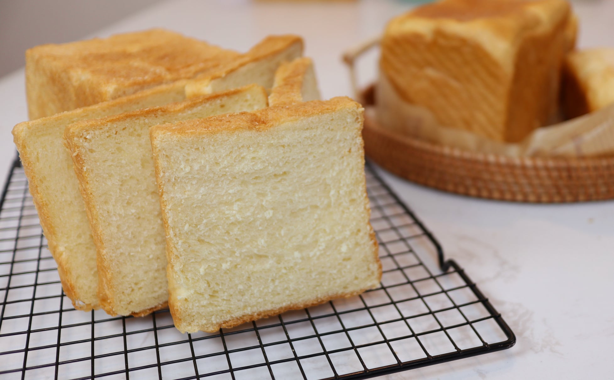 Cách làm bánh mì gối xốp mềm bằng nồi chiên không dầu