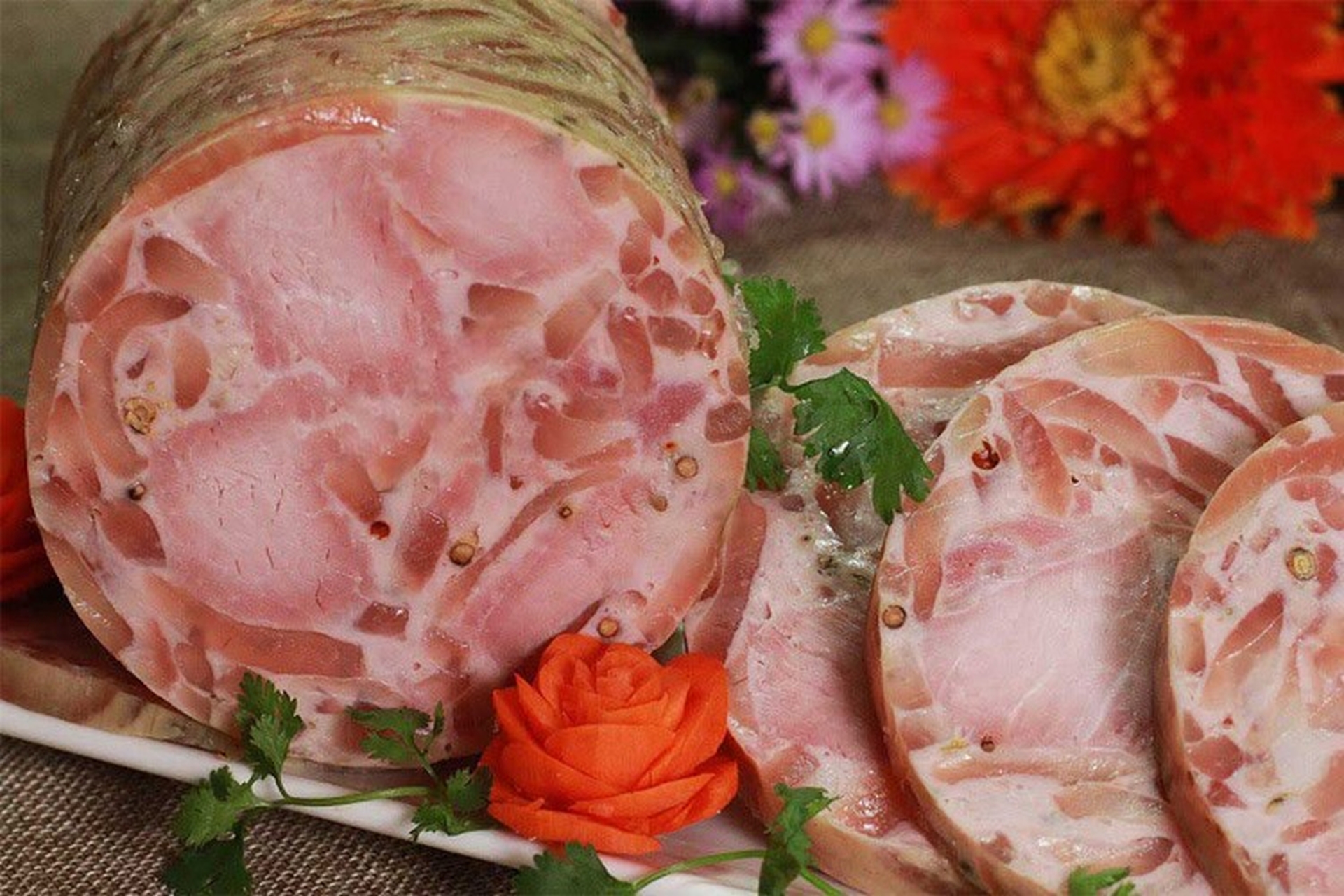 Hướng dẫn cách làm giò dăm bông đón Tết