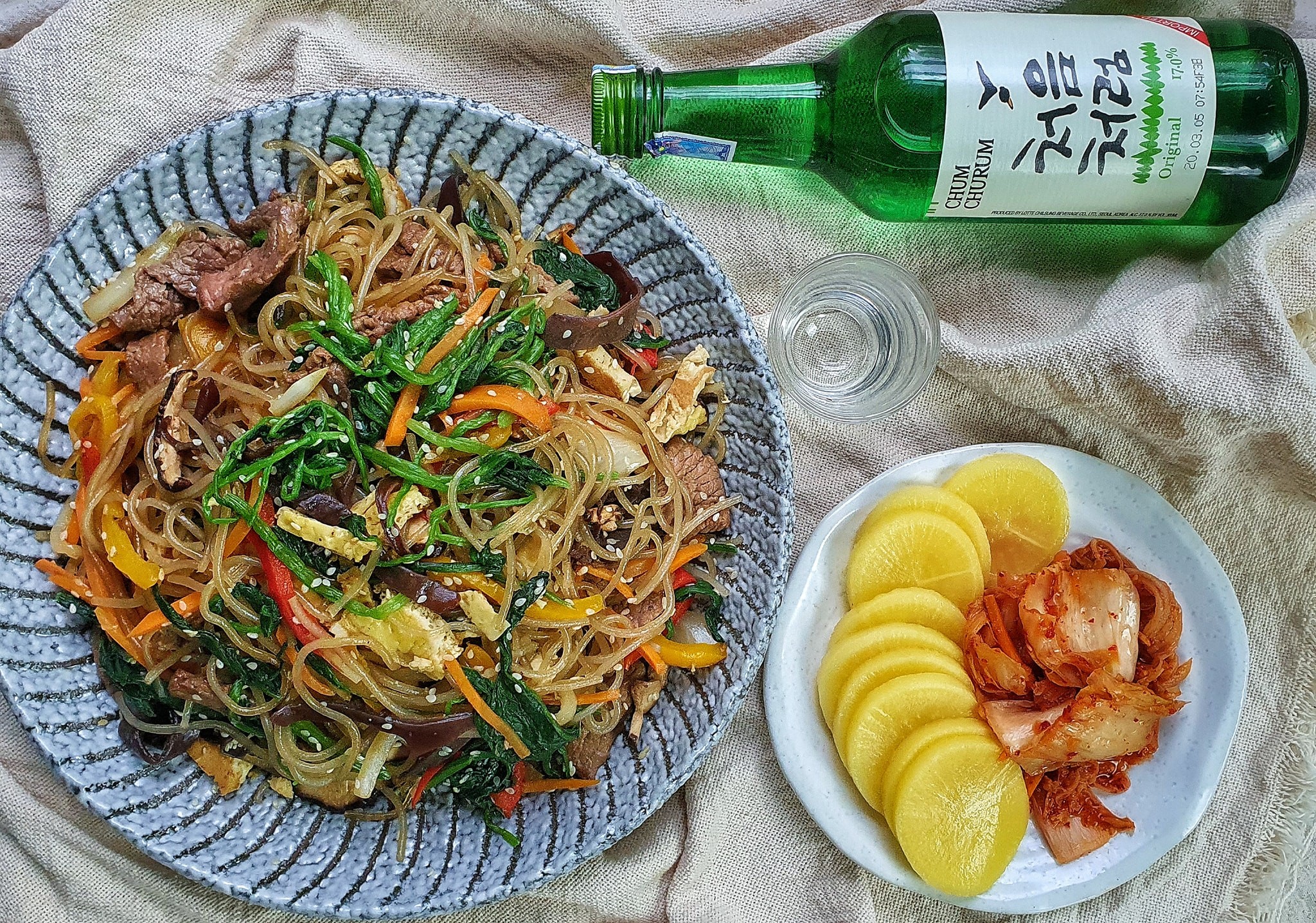 Cách làm miến trộn Hàn Quốc – Japchae chuẩn vị dễ làm tại nhà