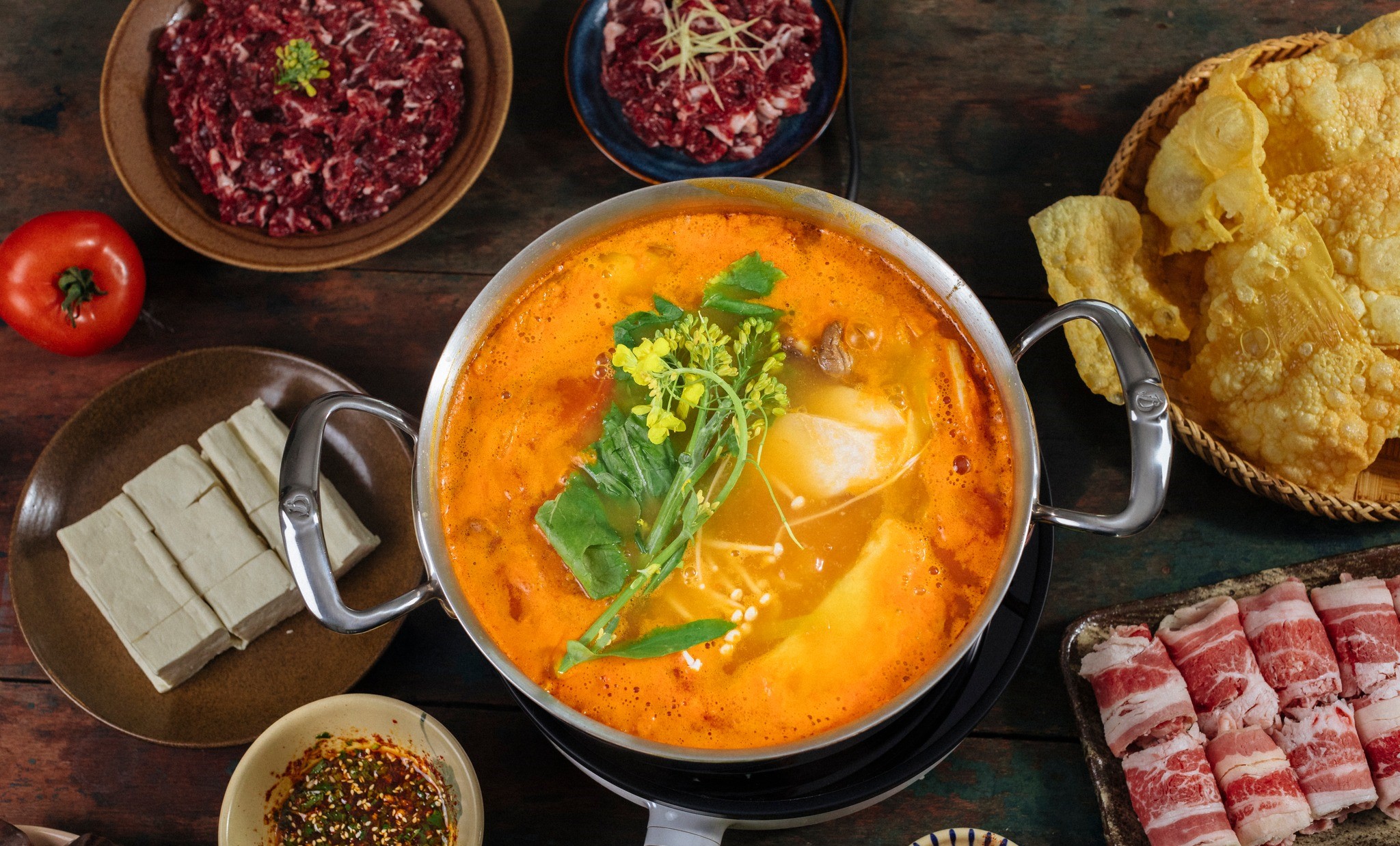 Cách làm lẩu cà chua ngon đậm đà, dễ nấu tại nhà