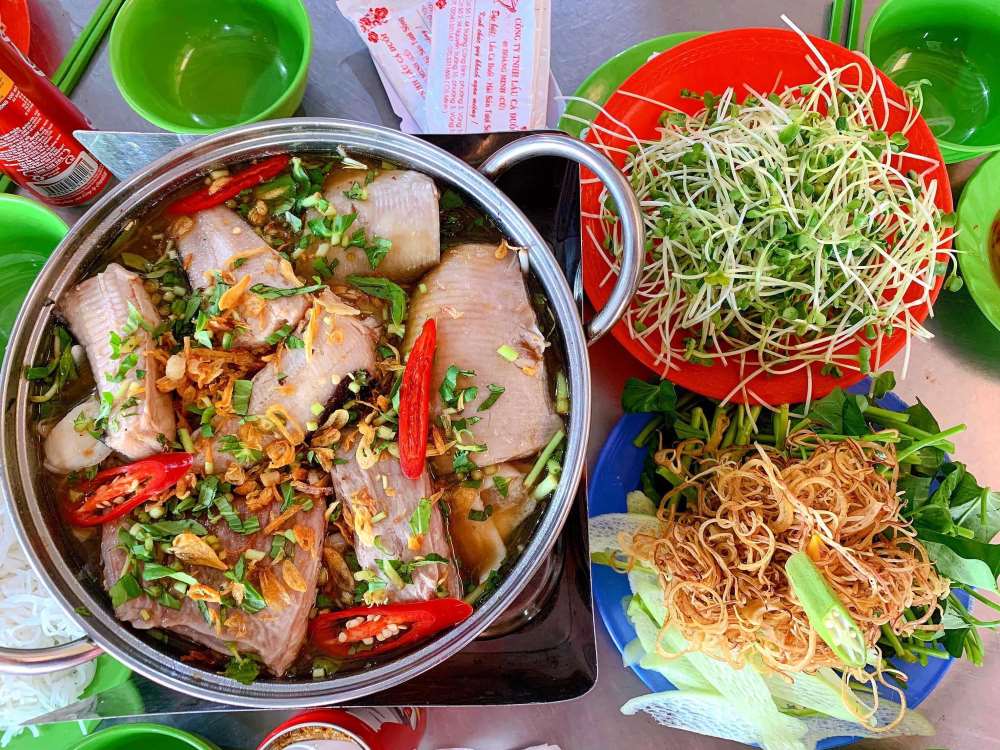 Đổi vị cuối tuần với cách nấu lẩu cá đuối Vũng Tàu cực ngon