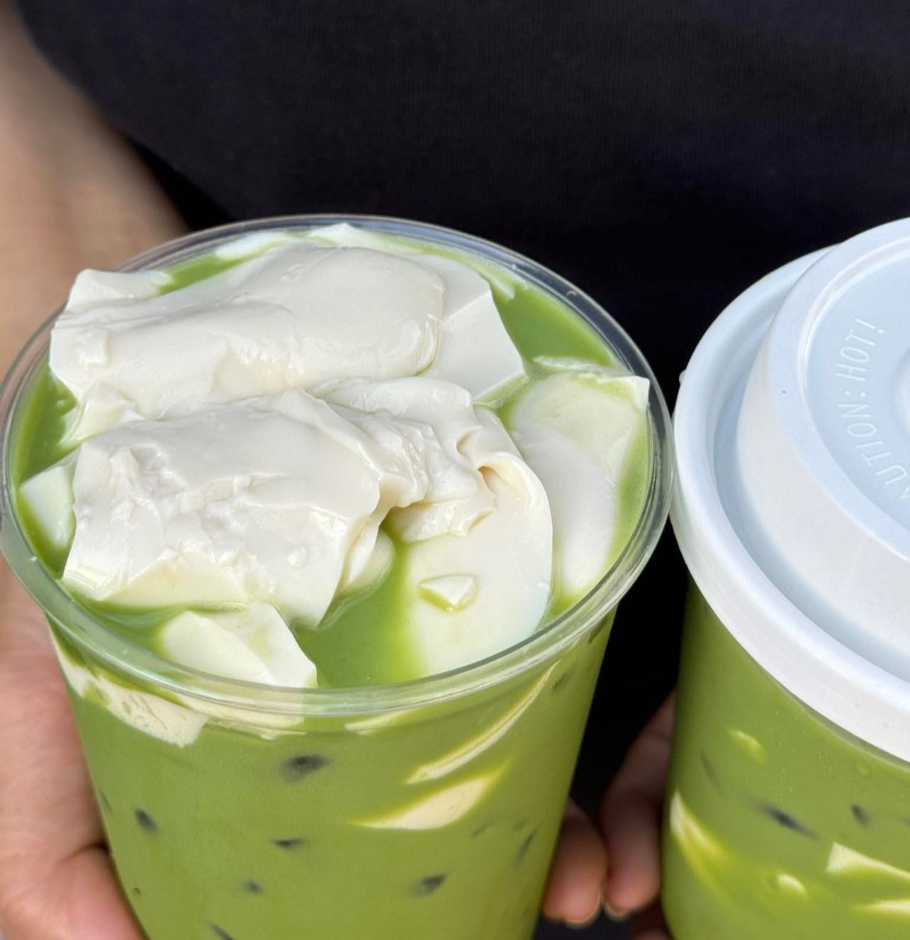 Cách làm matcha latte tàu phớ mát lạnh hot trend 2025