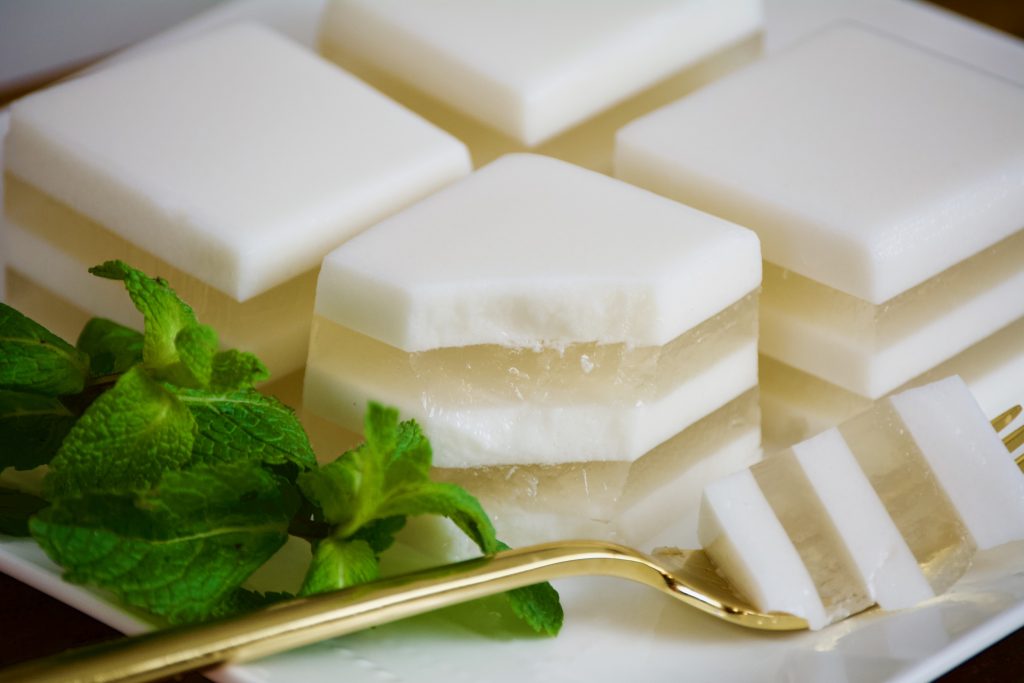 Cách làm thạch dừa rau câu giải nhiệt mùa hè