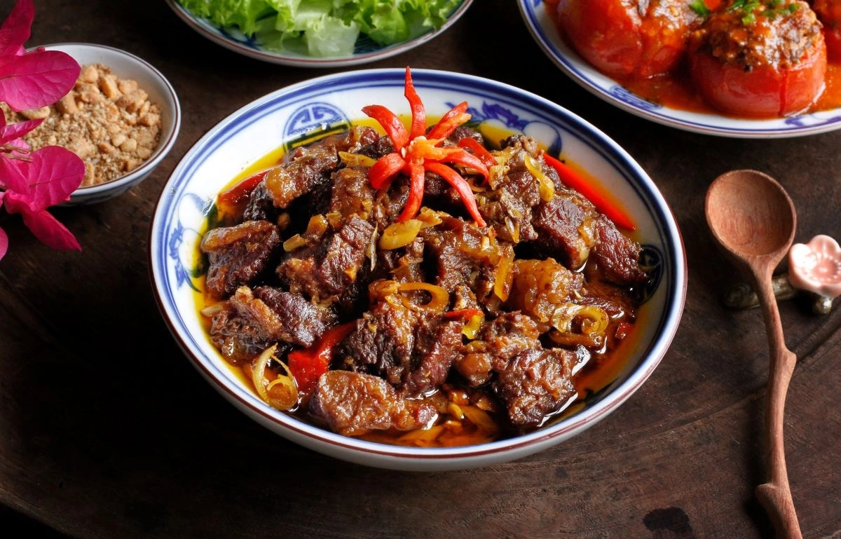 Cách nấu bò kho bằng gói gia vị theo kiểu miền Nam và miền Bắc