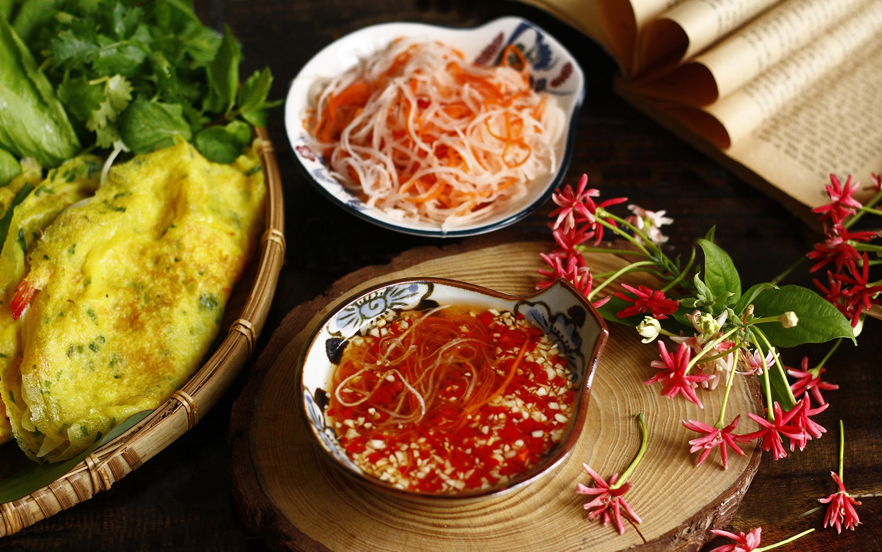Hướng dẫn cách làm bánh xèo ngày Tết Đoan Ngọ giòn ngon