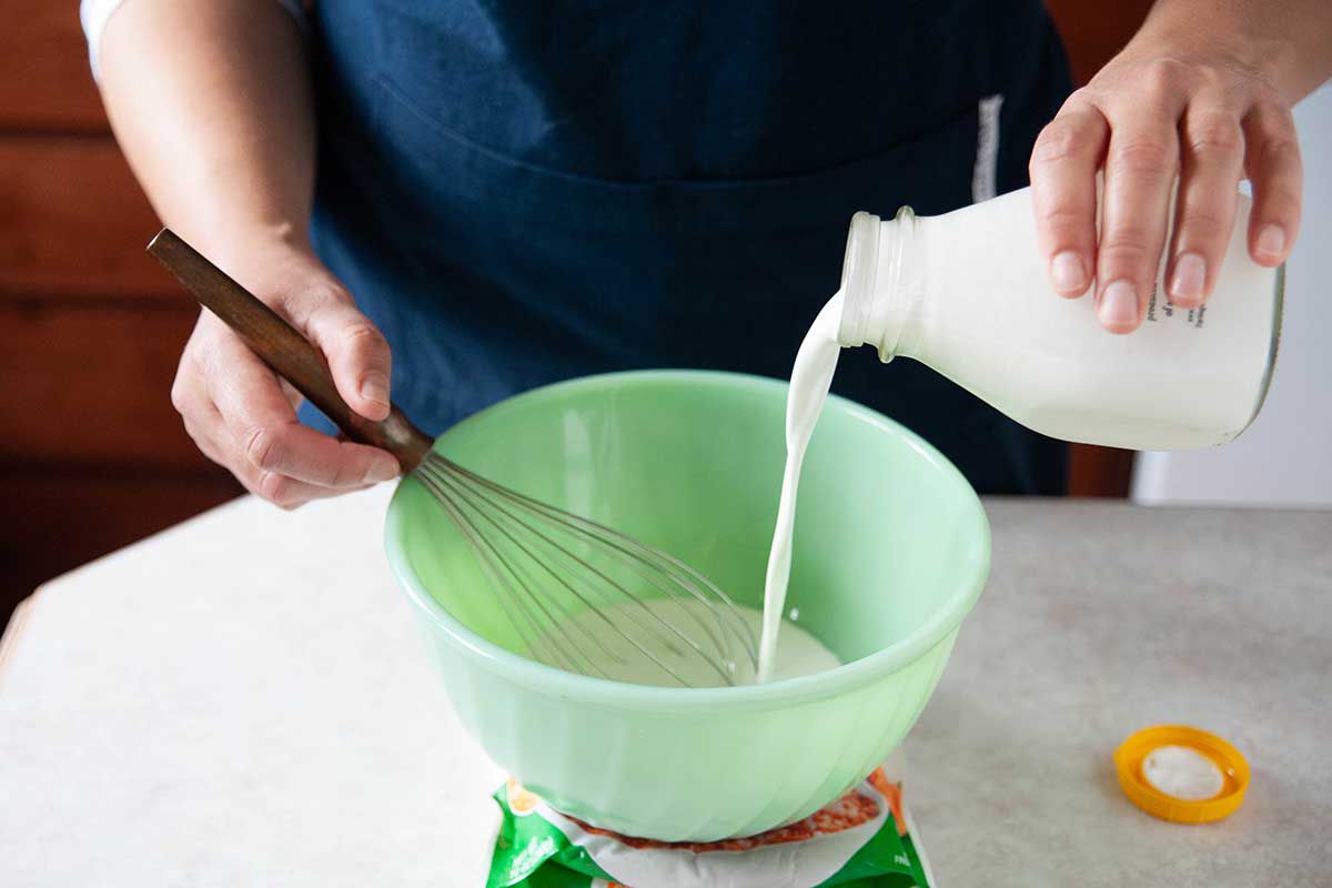 Whipping cream làm món gì? Gợi ý 3 món tráng miệng mịn mát, béo nhẹ ai cũng làm được